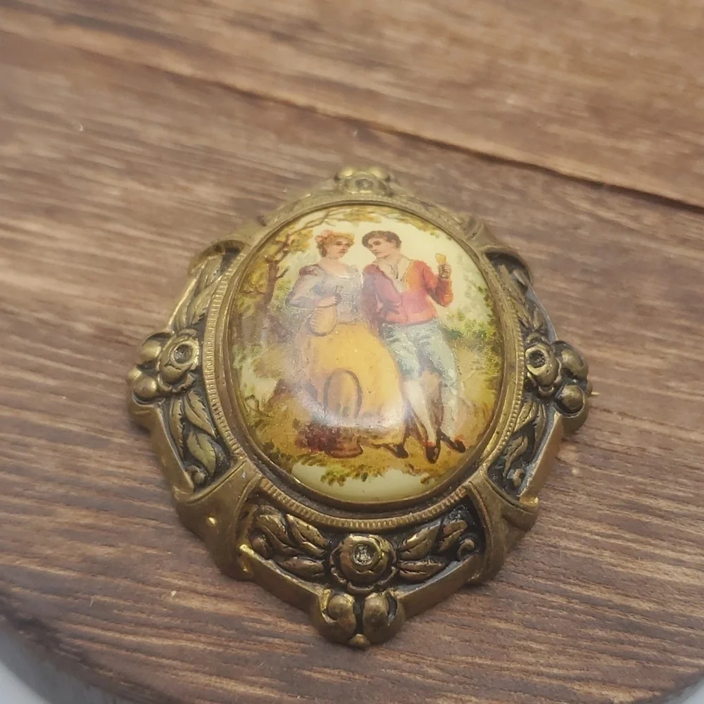 B433 edwardian antique courting couple cameo brooch‎ amazing! Rare find